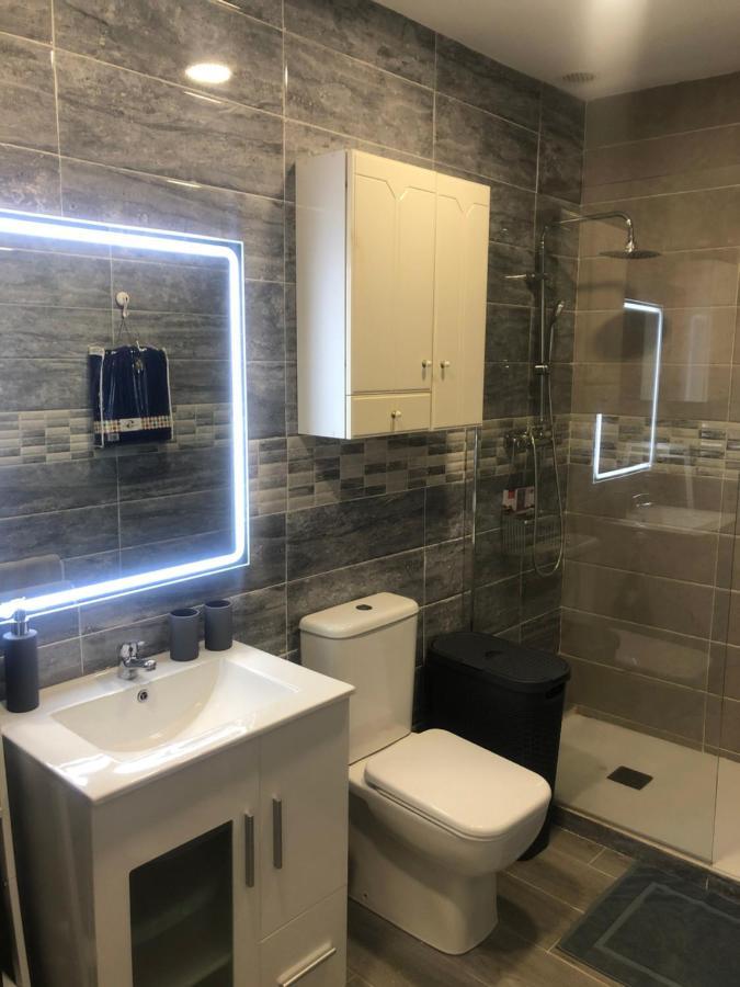Apartament Burjasot Free Wifi บูร์จาซ็อต ภายนอก รูปภาพ